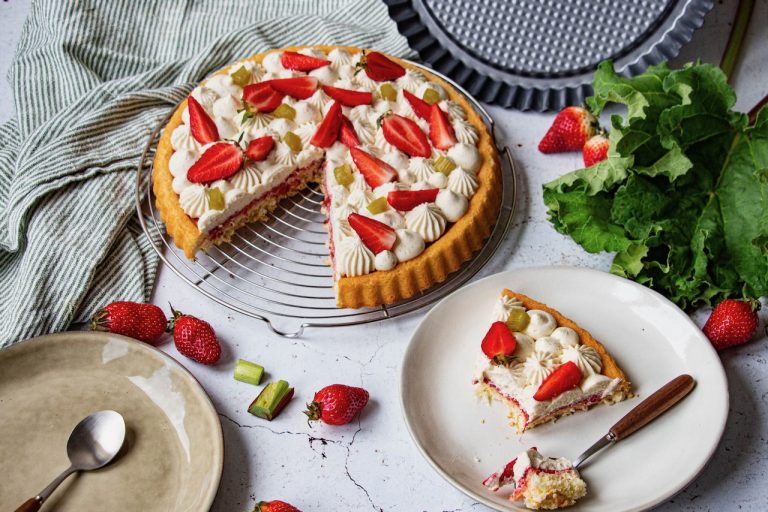 Best Strawberry Rhubarb Vanilla Cake Recipe
