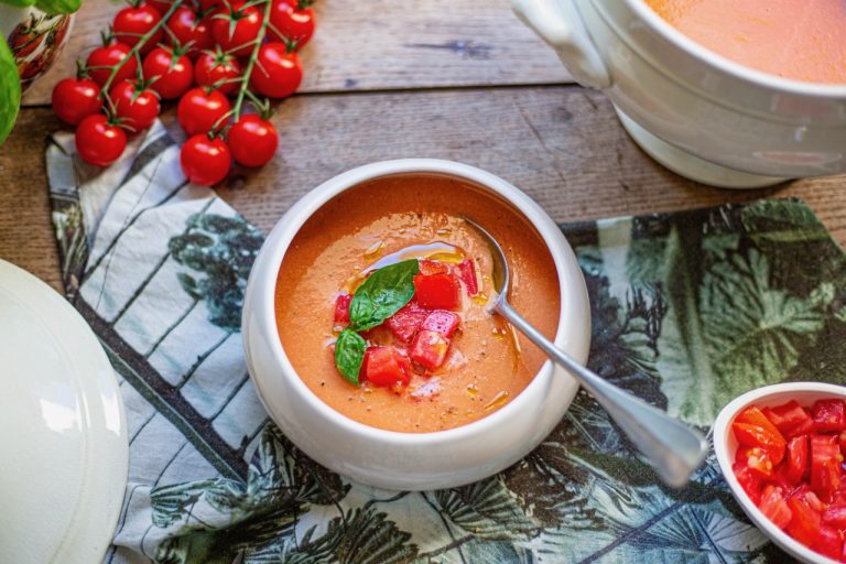 Refreshing No-Cook Chilled Tomato Soup Recipe